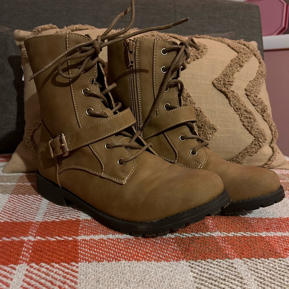 Children’s Place Boots
